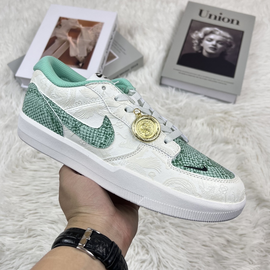 ナイキ「Nike」アライアンス製品 ク ロー カジュアルスニーカー