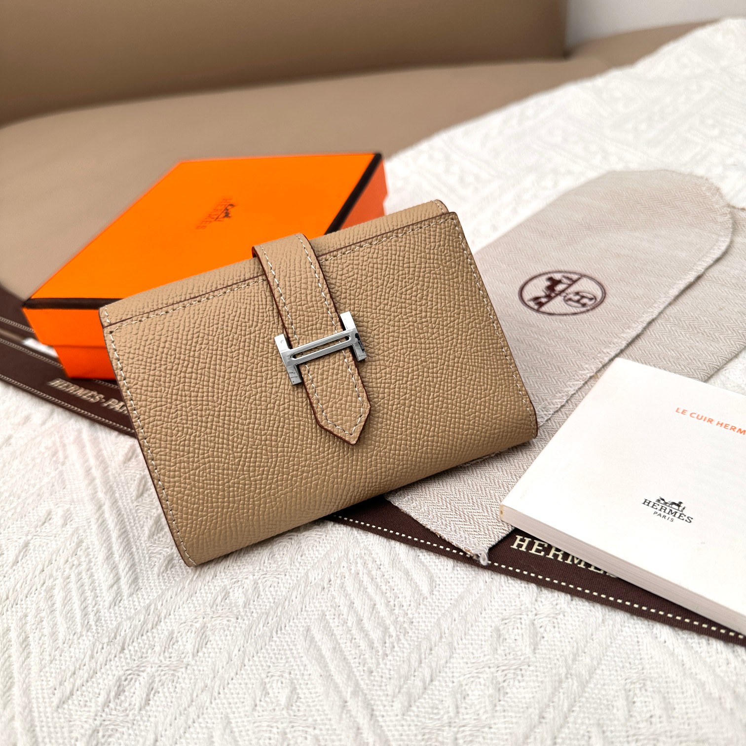 エルメス「Hermès」ベアーン コンパクト ウォレット