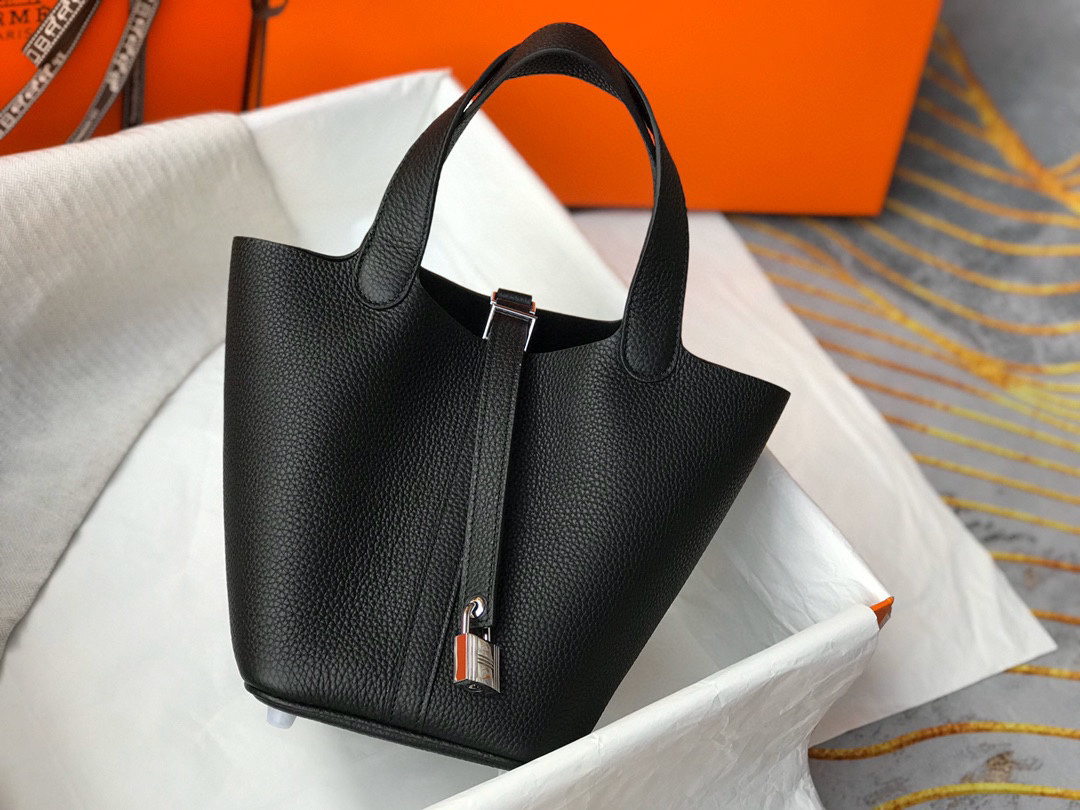 エルメス「Hermès」ピコタン ロック 18 バッグ「Picotin Lock 18 Bag」