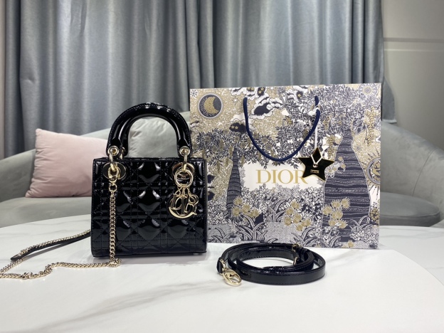 ディオール「Dior」Lady Dior バッグ ミニ