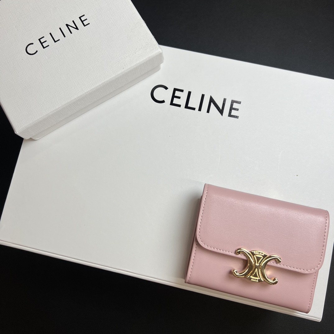 セリーヌ「Celine」スモール フラップウォレット トリオンフ / シャイニーカーフスキン