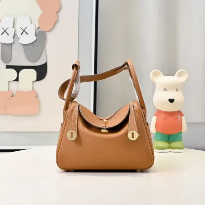 エルメス「Hermès」Lindy 26 エヴェールレザーバッグ