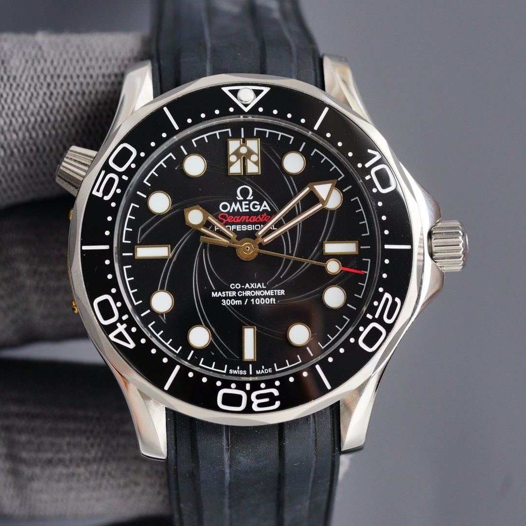 オメガ「Omega」シーマスター ダイバー 42MM メンズウォッチ