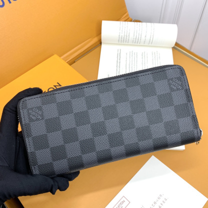 ルイ・ヴィトン「Louis Vuitton」ジッピーウォレット･ホリゾンタル