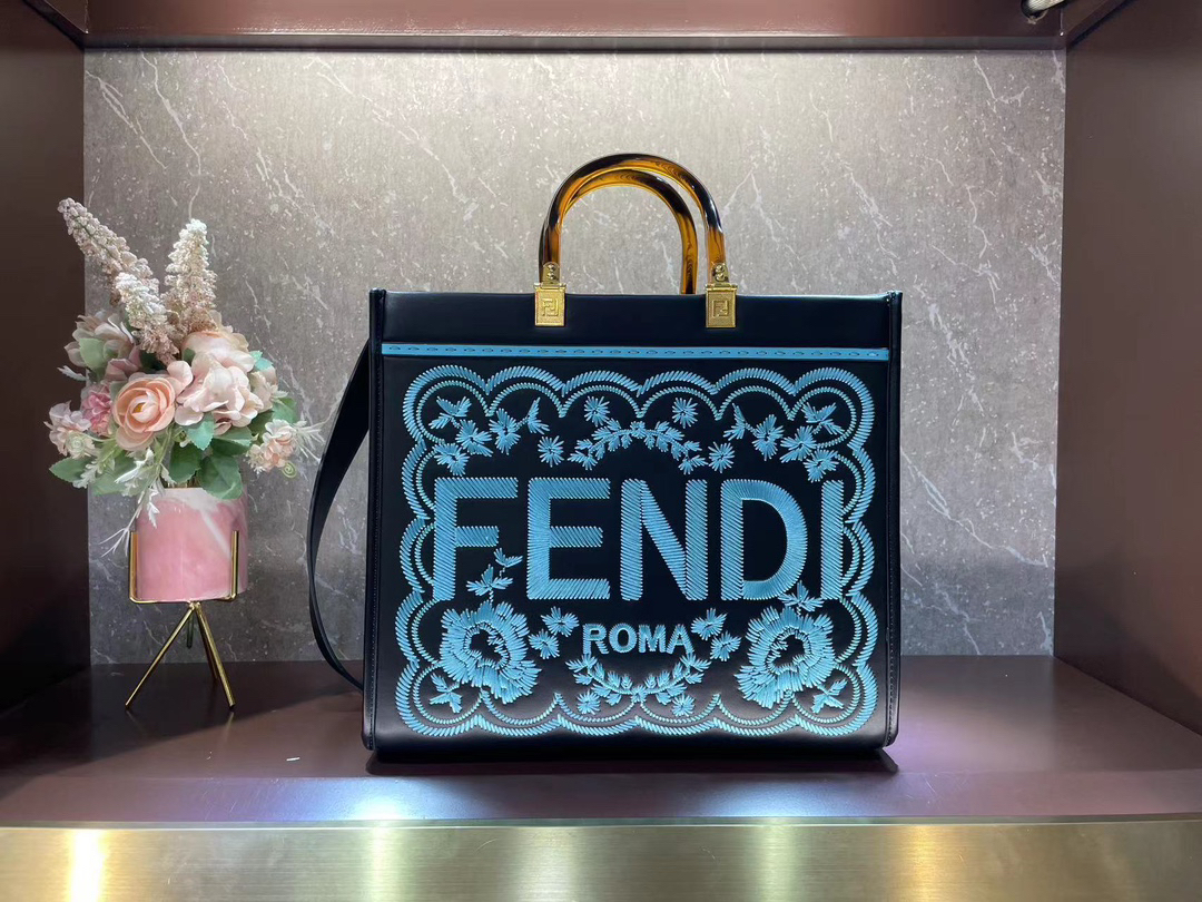フェンディ「Fendi」Sunshine レザー ミディアム トートバッグ