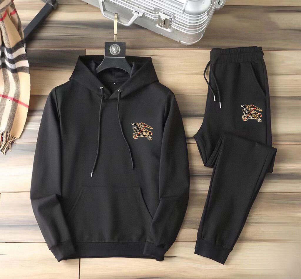 バーバリー「Burberry」2025年新作 爆売れスウェットスーツ