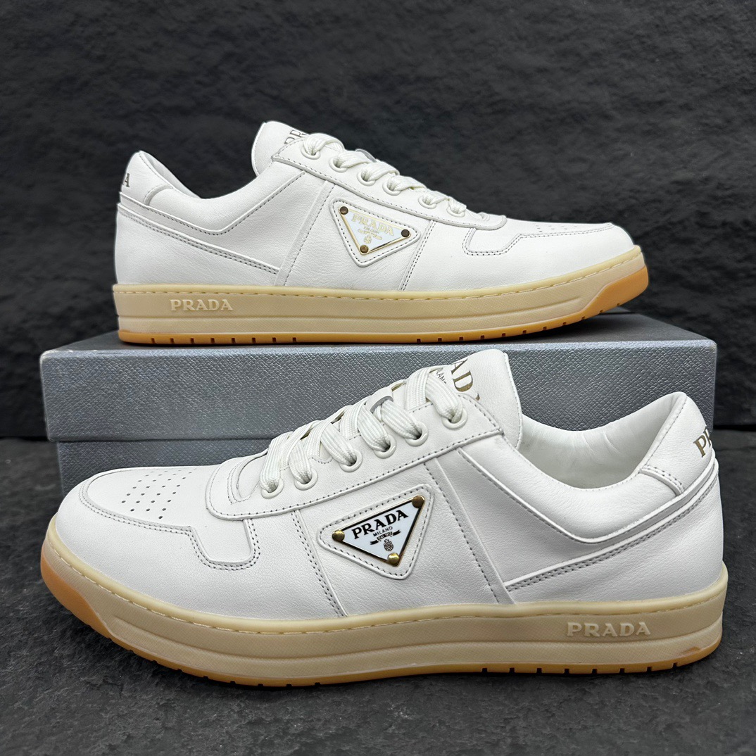 プラダ［Prada］ Downtown レザースニーカー