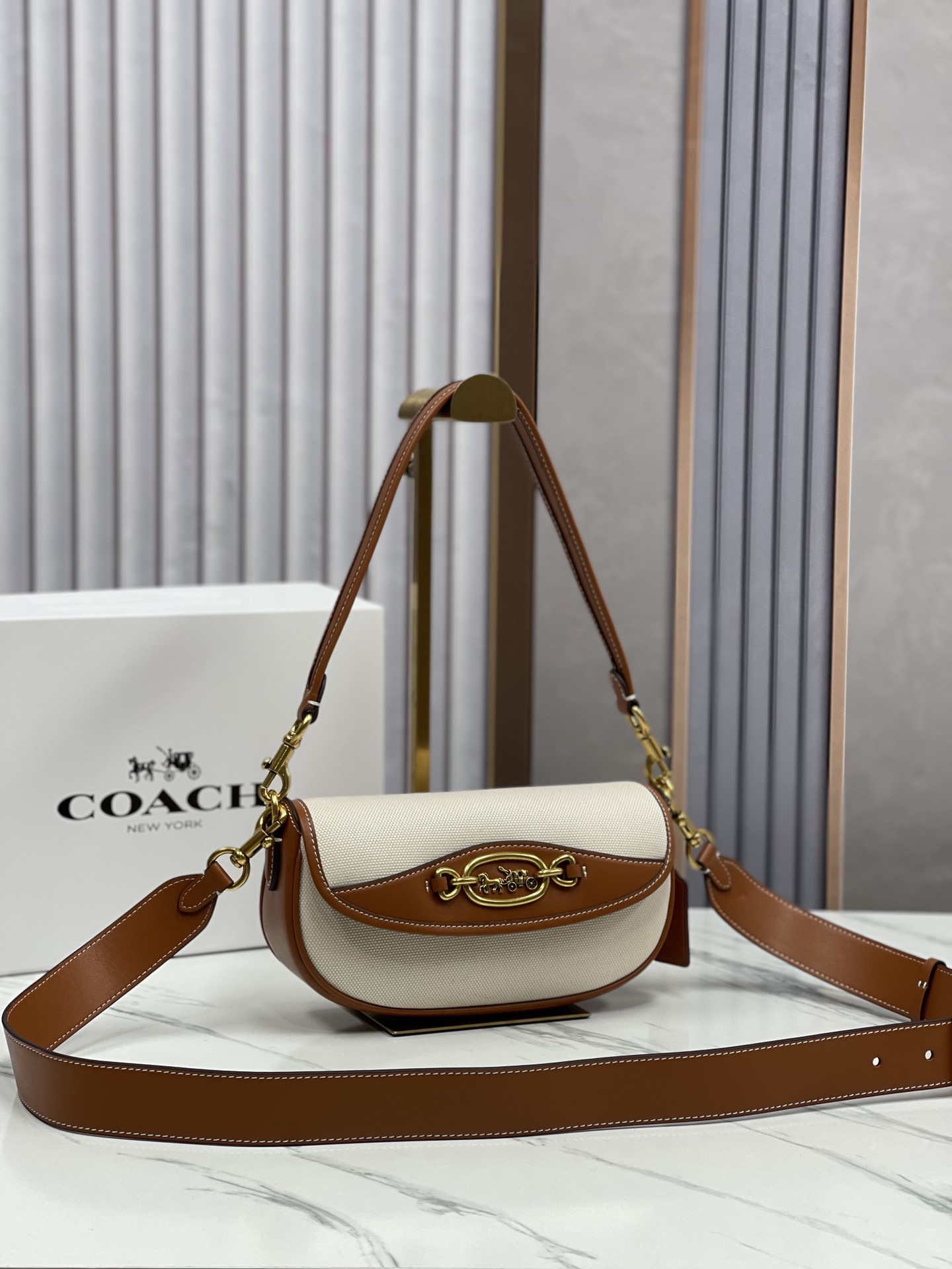 コーチ「Coach」レトロ ロックバッグ