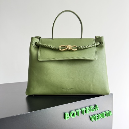 ボッテガ・ヴェネタ「Bottega Veneta」Ciao Ciao バッグ