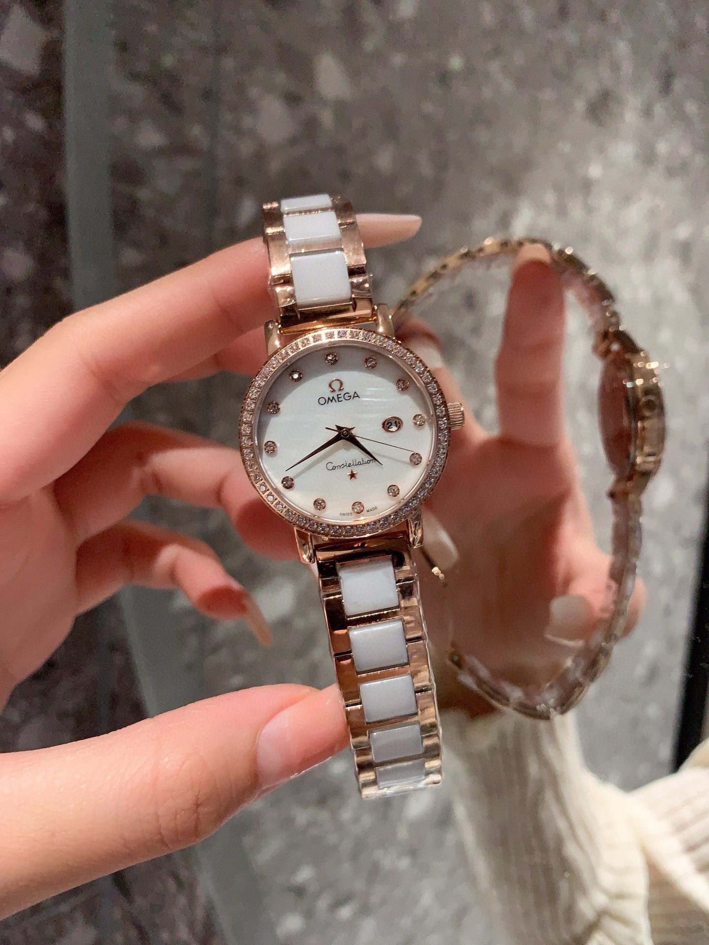 オメガ［Omega］ デ・ヴィル ディーフライ シリーズ レディース クォーツ ワッチ30MM