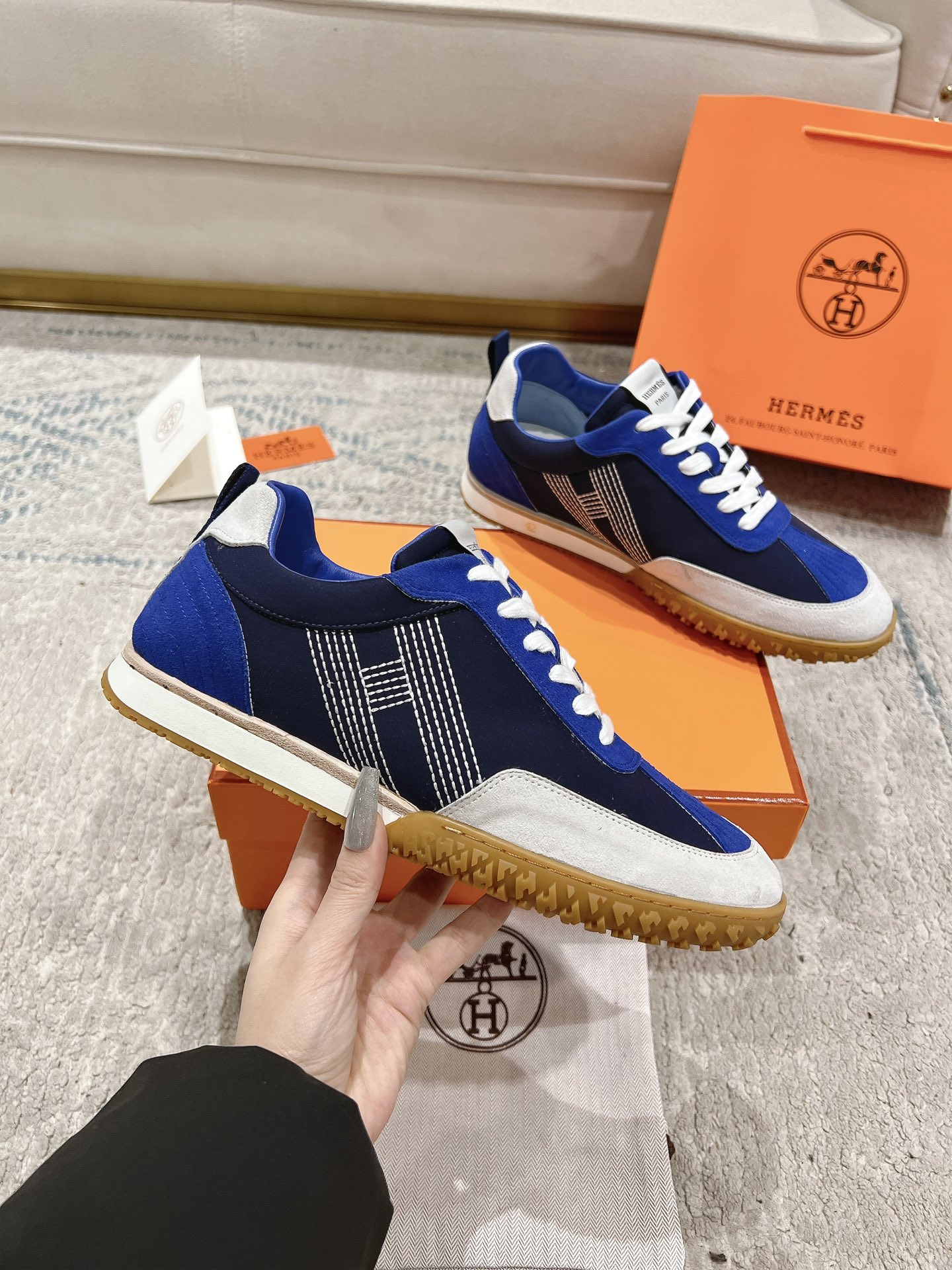 エルメス［Hermès］カップル トレーニングシューズ