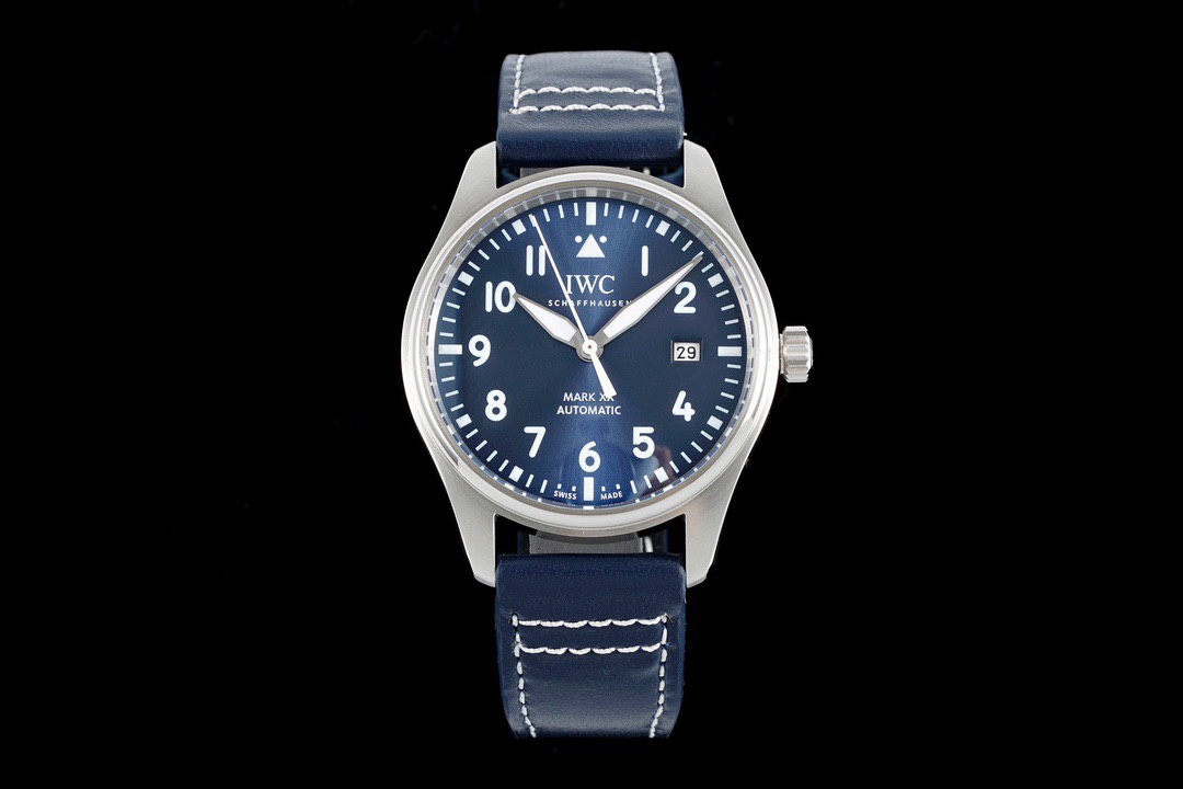 アイ・ダブリュー・シー「IWC」ベルト付き腕時計40mm