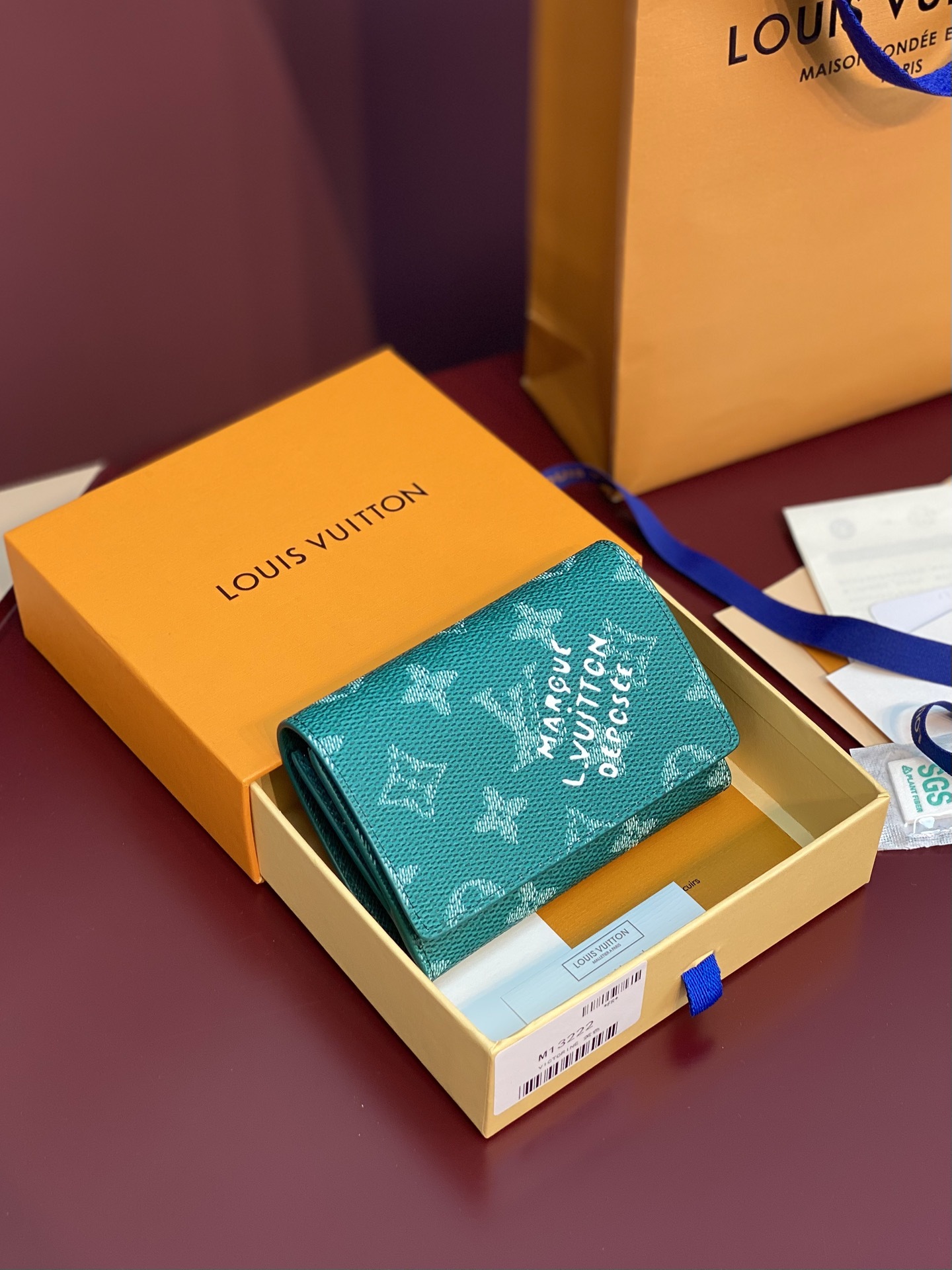 ルイ-ヴィトン(Louis Vuitton) ヴィクター ウォレット