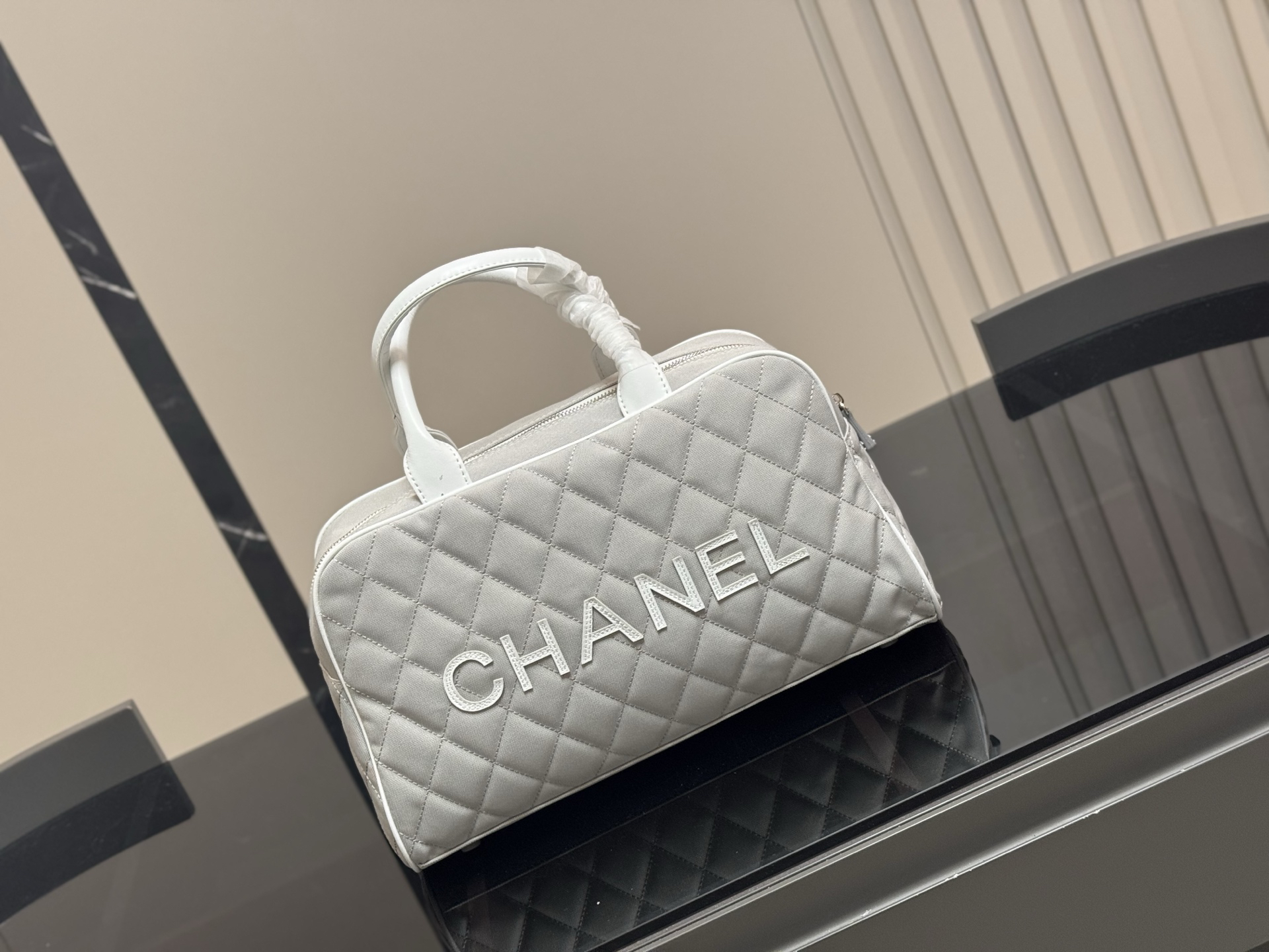 シャネル「Chanel」‌ デニム ボウリングバッグ
