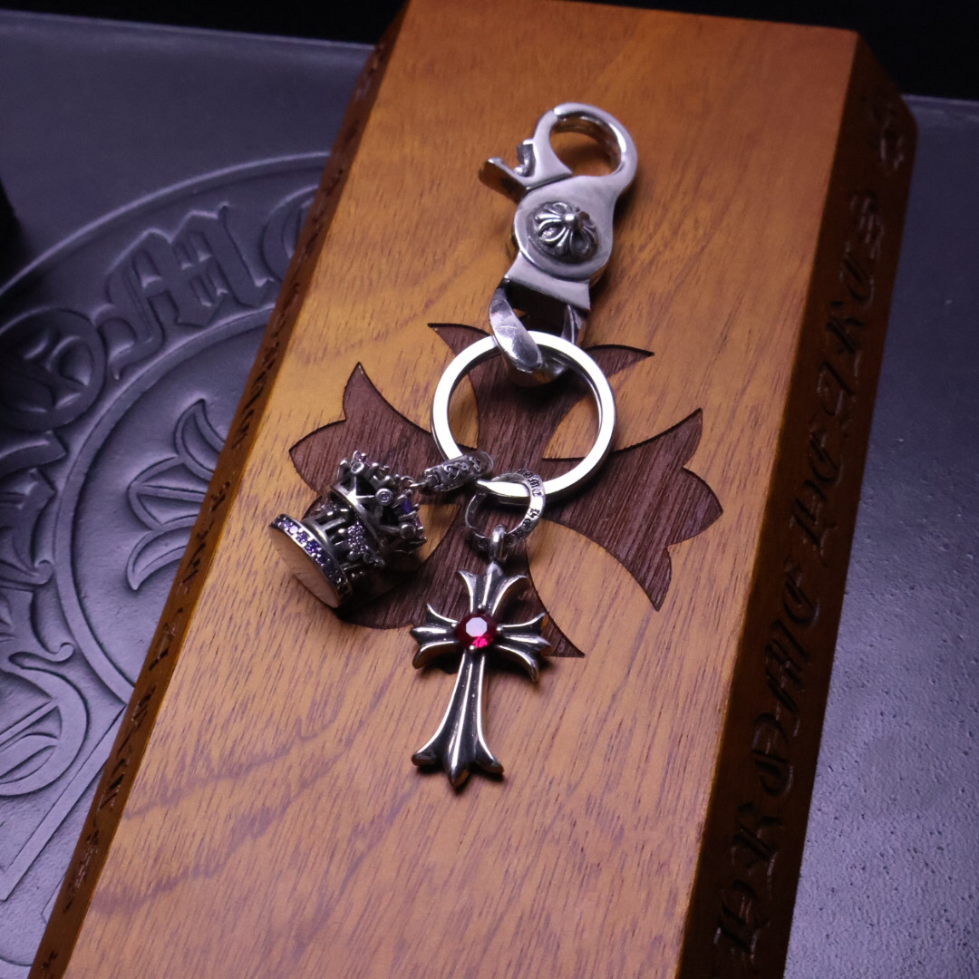 クロムハーツ「Chrome Hearts」キーホルダー＆バッグチャーム - トレンドシンボル