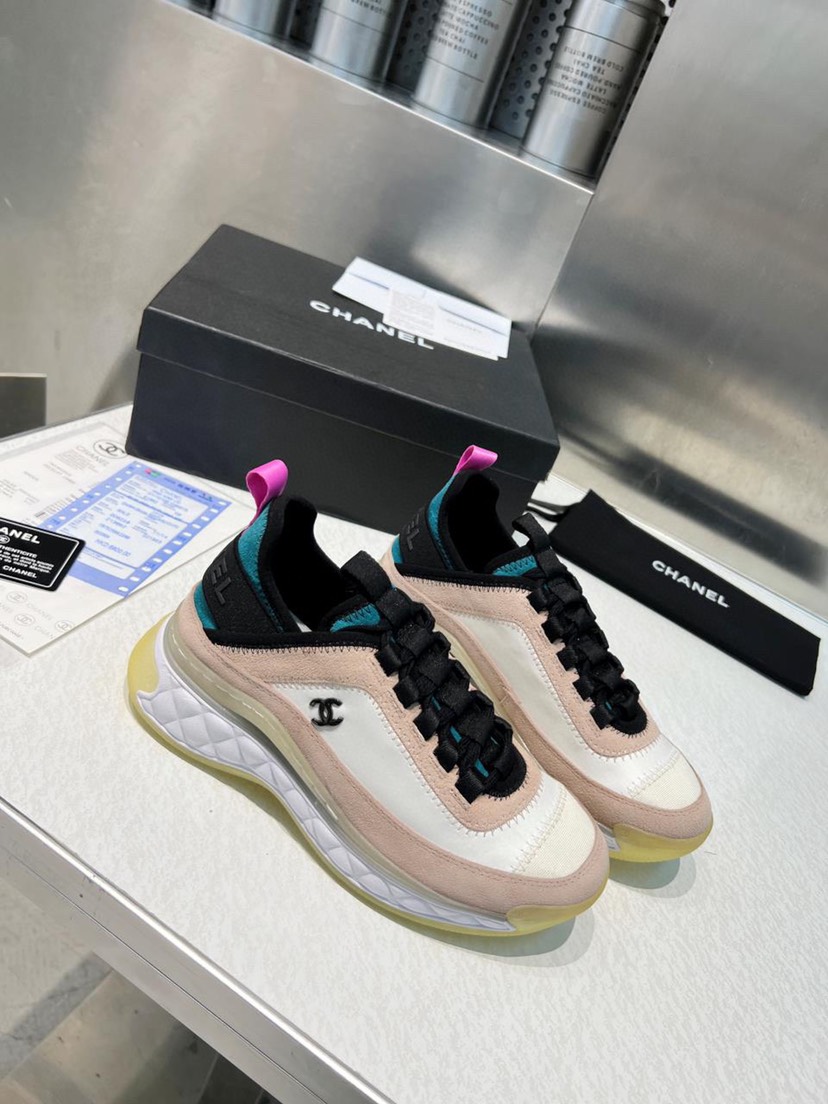 シャネル［Chanel］  19SS スエードエフェクト×メッシュ メタルロゴ スニーカー-ISETAN PRESTIGE CURATED