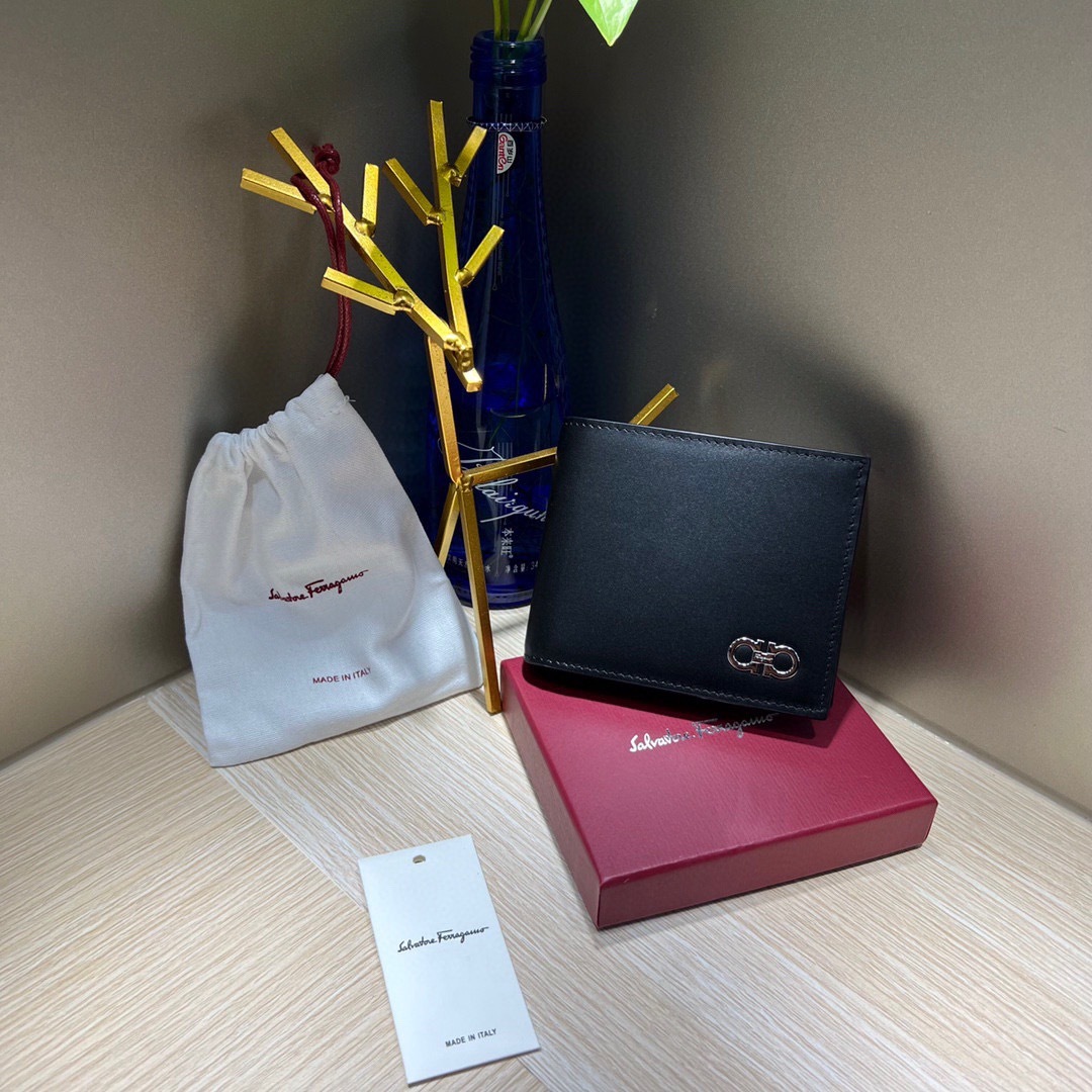 フェラガモ「Ferragamo」ーニ メンズスリムウォレット