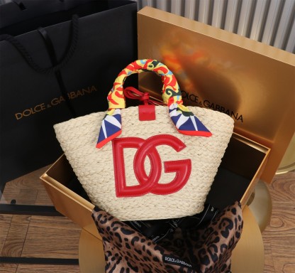 ドルチェ・アンド・ガッバーナ「D&G」 大容量タン トートバッグ