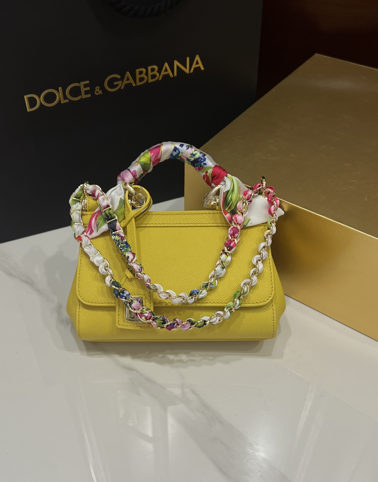 ドルチェ・アンド・ガッバーナ「D&G」シシリーミニ レザートップハンドルバッグ