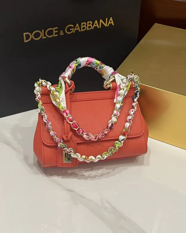 ドルチェ・アンド・ガッバーナ「D&G」シシリーミニ レザートップハンドルバッグ