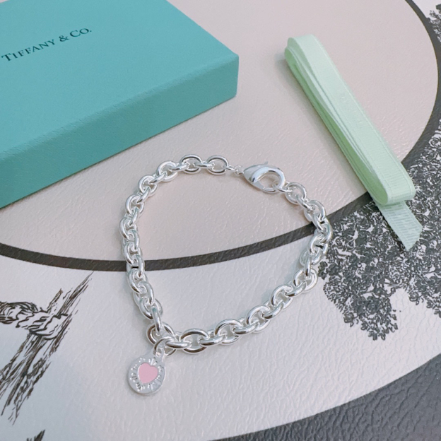 ティファニー「Tiffany & Co.」ポリッシュドシルバーリンク ブレスレット