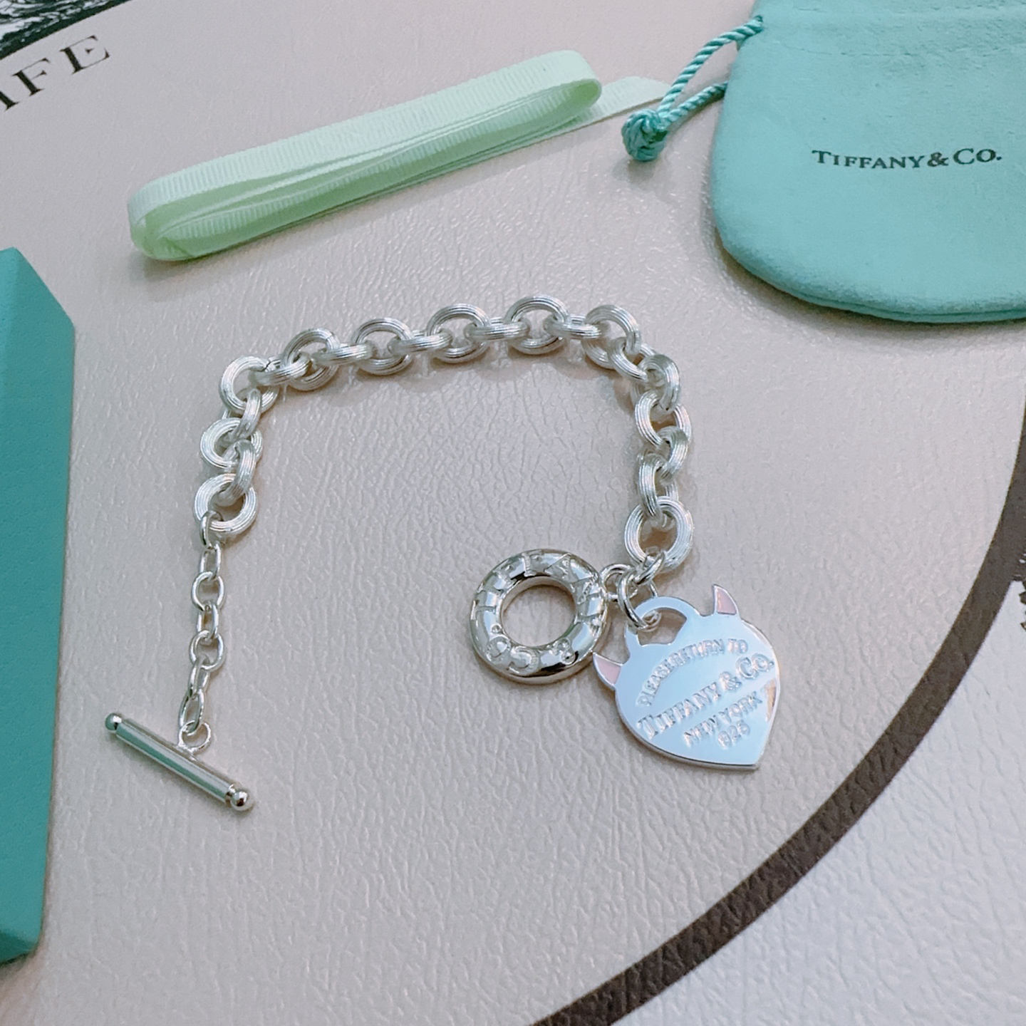 ティファニー「Tiffany & Co.」ポリッシュドシルバーリンク ブレスレット