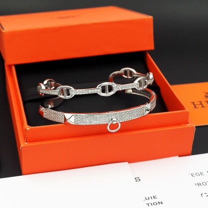 エルメス「Hermès」ピギノーズ セミフルラウンド ダイヤモンド ブレスレット