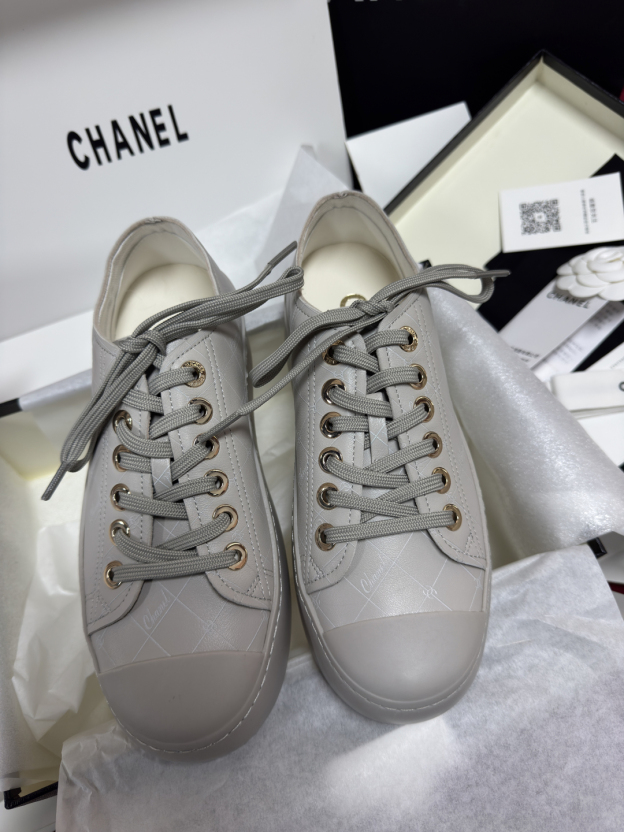 シャネル［Chanel］25P ラムレザー ロウカット プレミアムスニーカー
