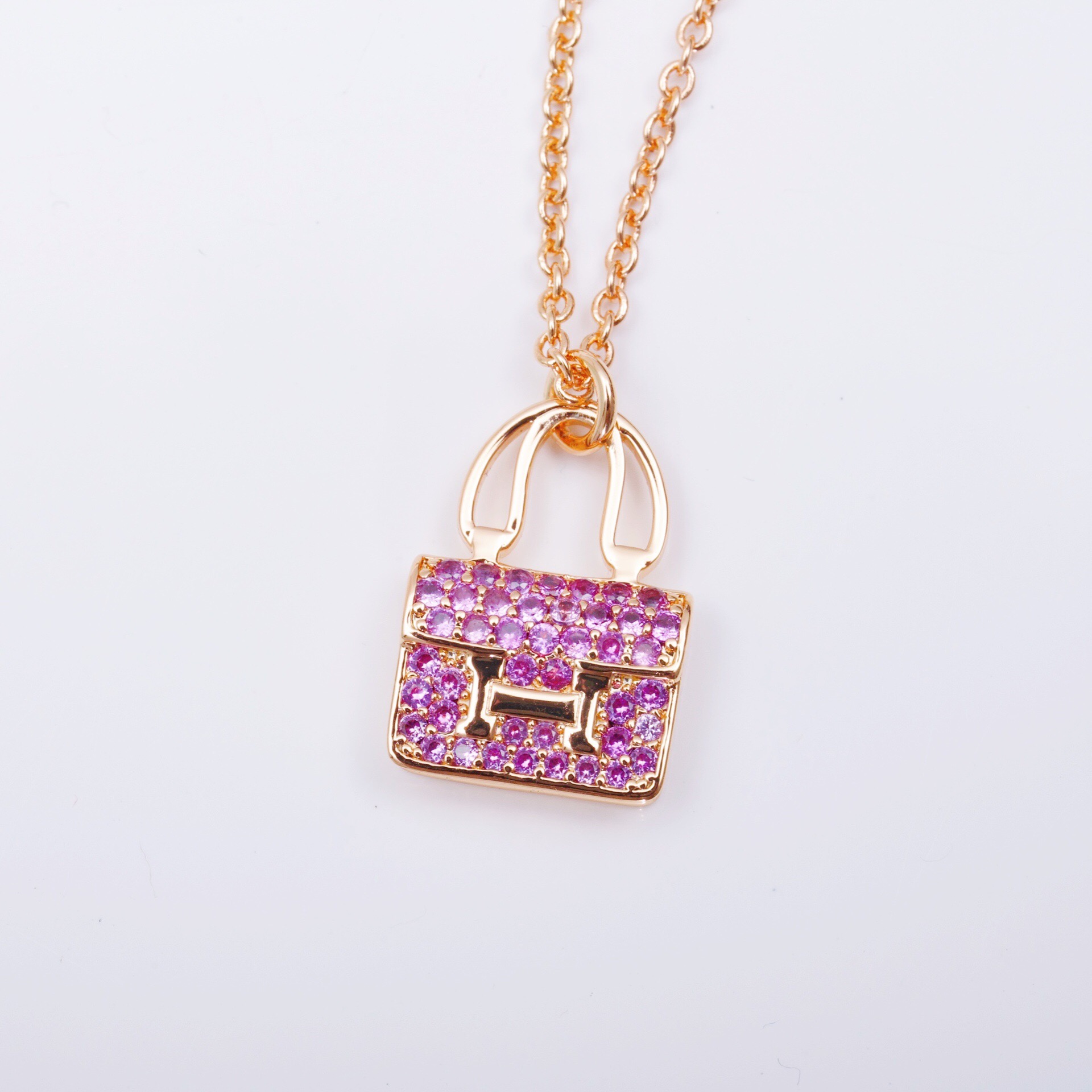 エルメス「Hermès」コンスタンス ピンクサファイア ネックレス40MM