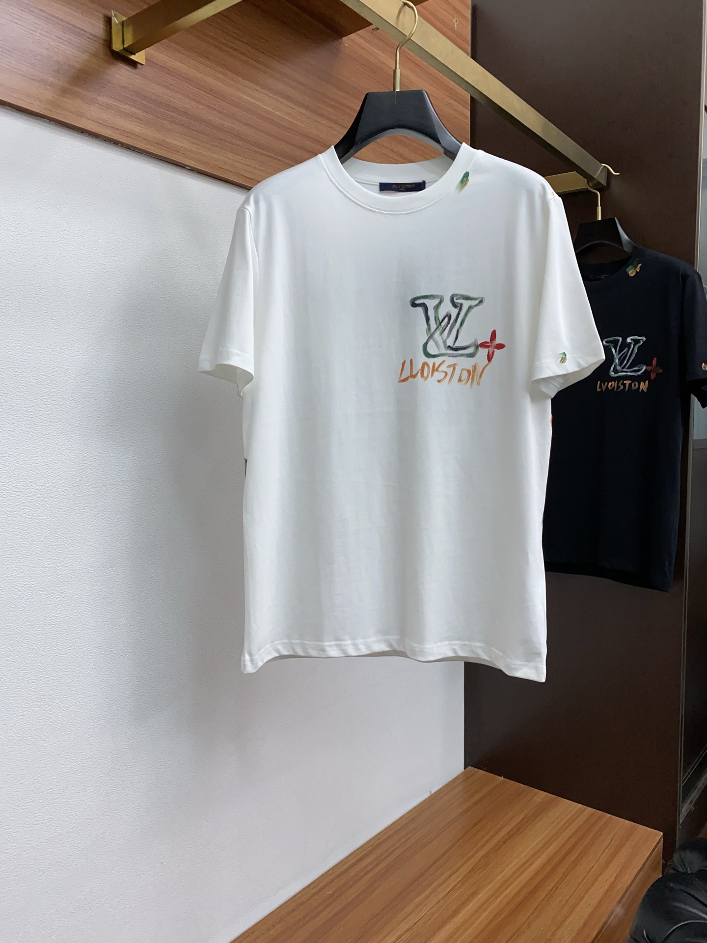 ルイ・ヴィトン「Louis Vuitton」SS25 新工艺モノグラム コットン オーバーサイズ クルーネックTシャツ（メンズ）