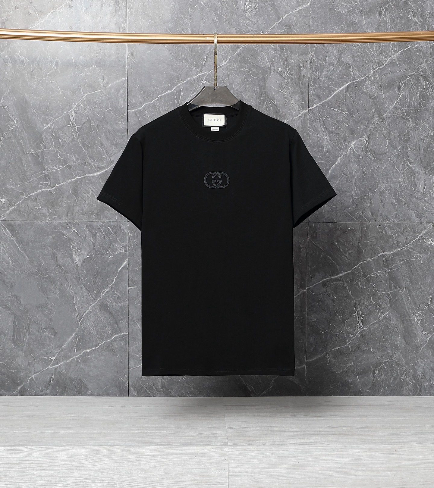 グッチ「Gucci」定番胸元刺繍半袖Tシャツ