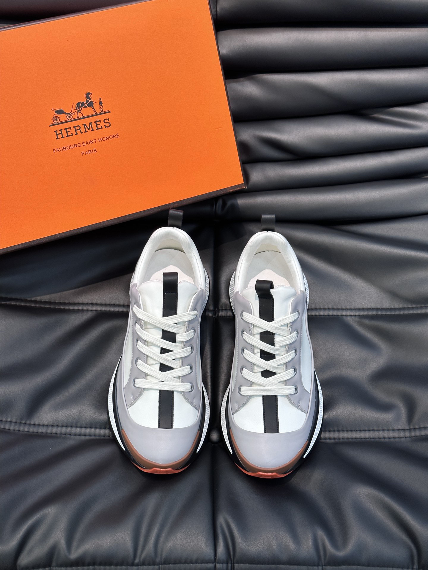 エルメス［Hermès］メンズ テックニット モダンスニーカー