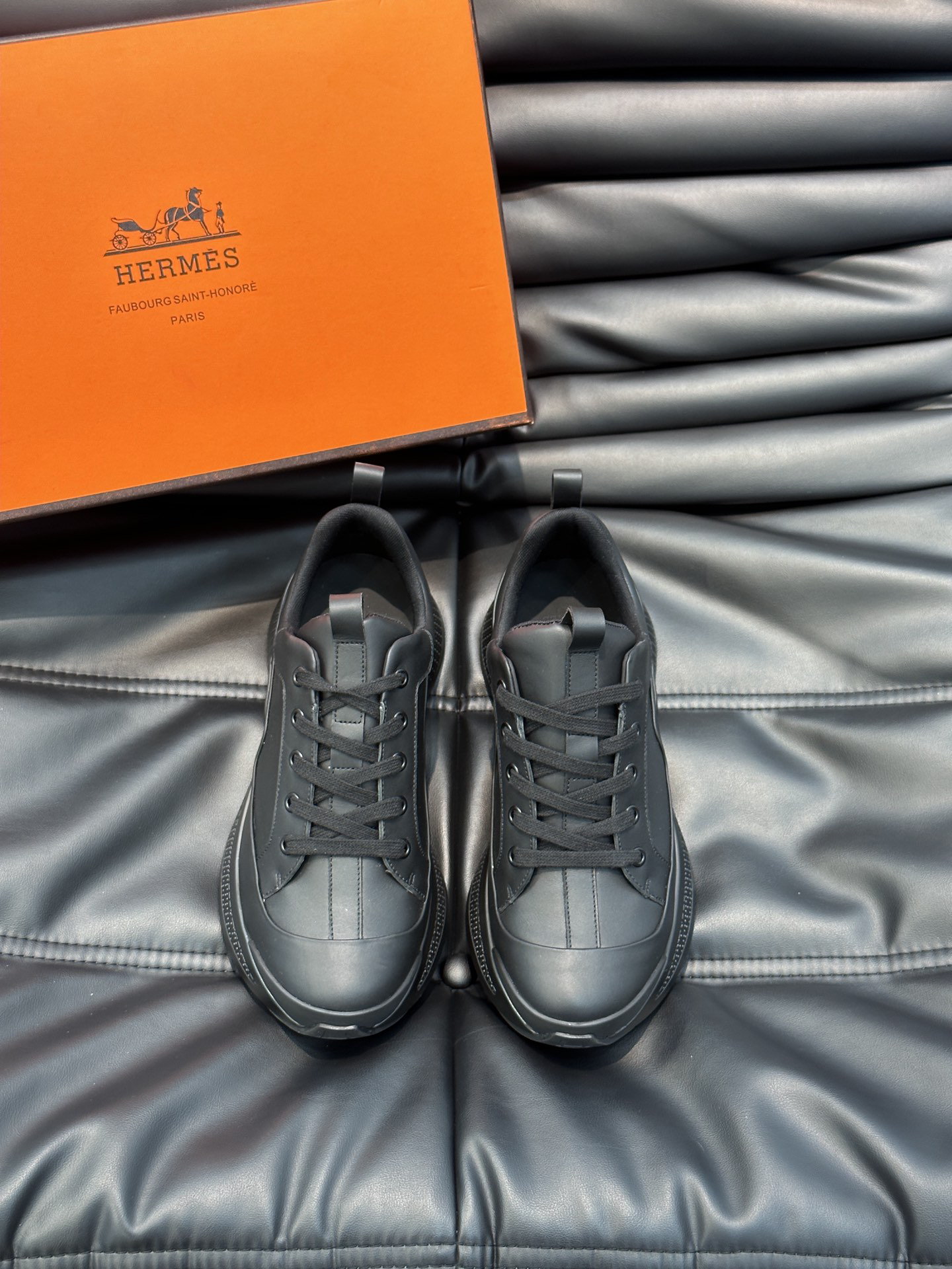 エルメス［Hermès］メンズ テックニット モダンスニーカー