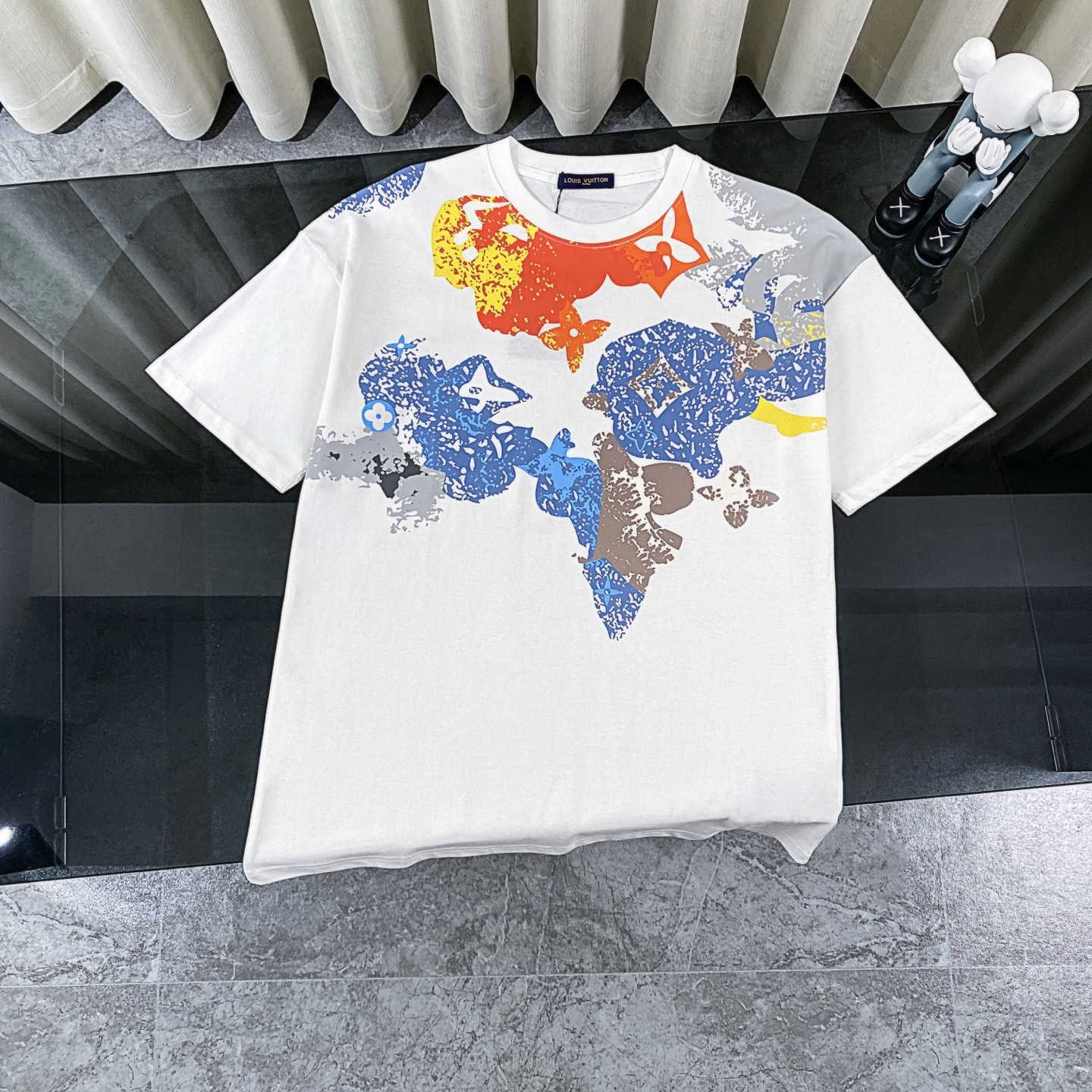 ルイ・ヴィトン「Louis Vuitton」 2025 スプリング スームインク プリント クルーネックTシャツ（メンズ）‌