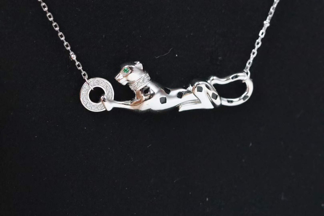 カルティエ「Cartier」パンサー グリーンアイ ペンダント ネックレス