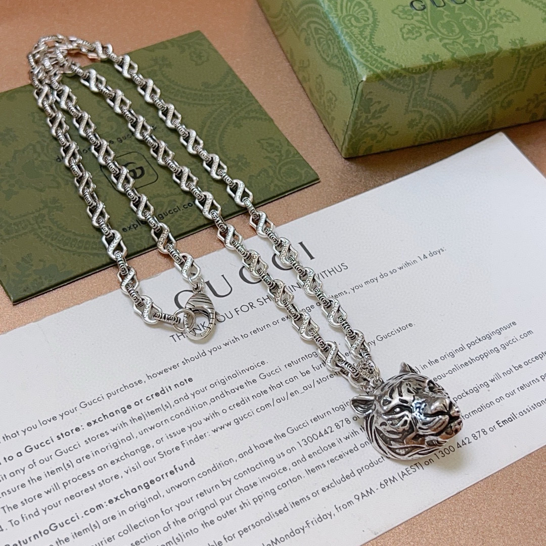 グッチ「Gucci」 Anger Forest 双Gペンダントネックレス