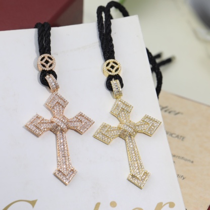 カルティエ「Cartier」 クロス ダイヤモンド ネックレス