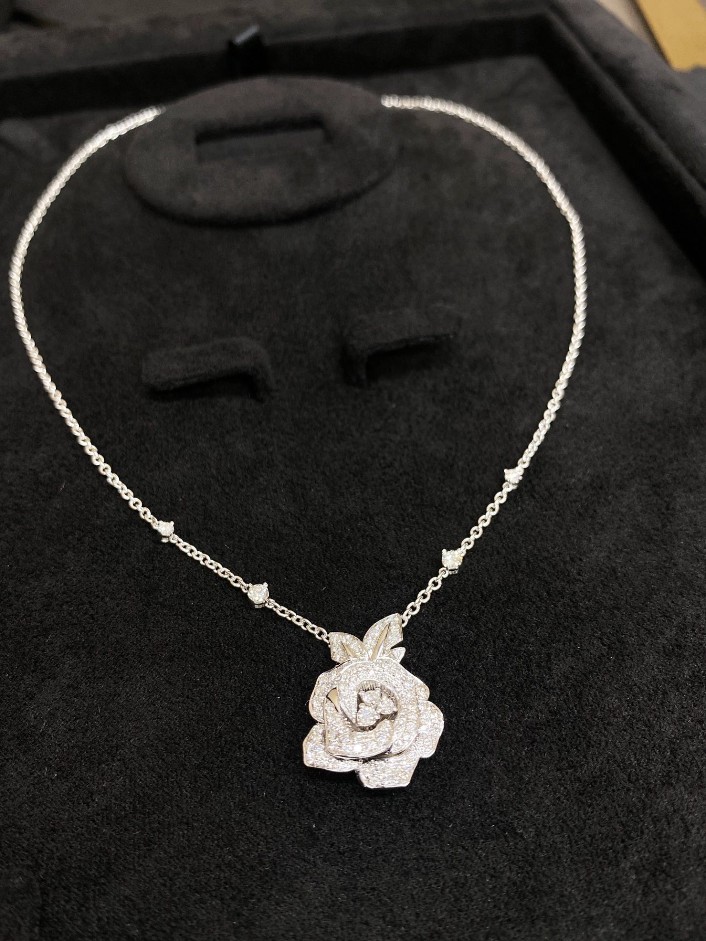 ディオール「Dior」ROSE DIOR BAGATELLE フルダイヤモンドネックレス40CM