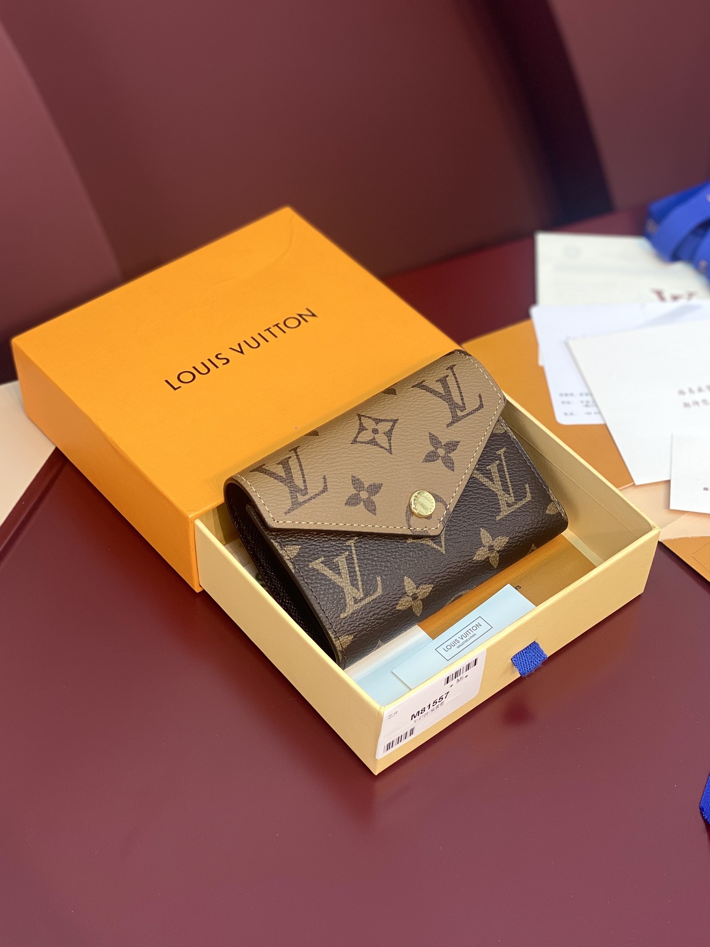 ルイ・ヴィトン(Louis Vuitton) ポルトフォイユヴィクトリーヌ