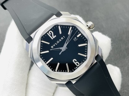 ブルガリ「Bvlgari」 オクト メンズウォッチ40MM