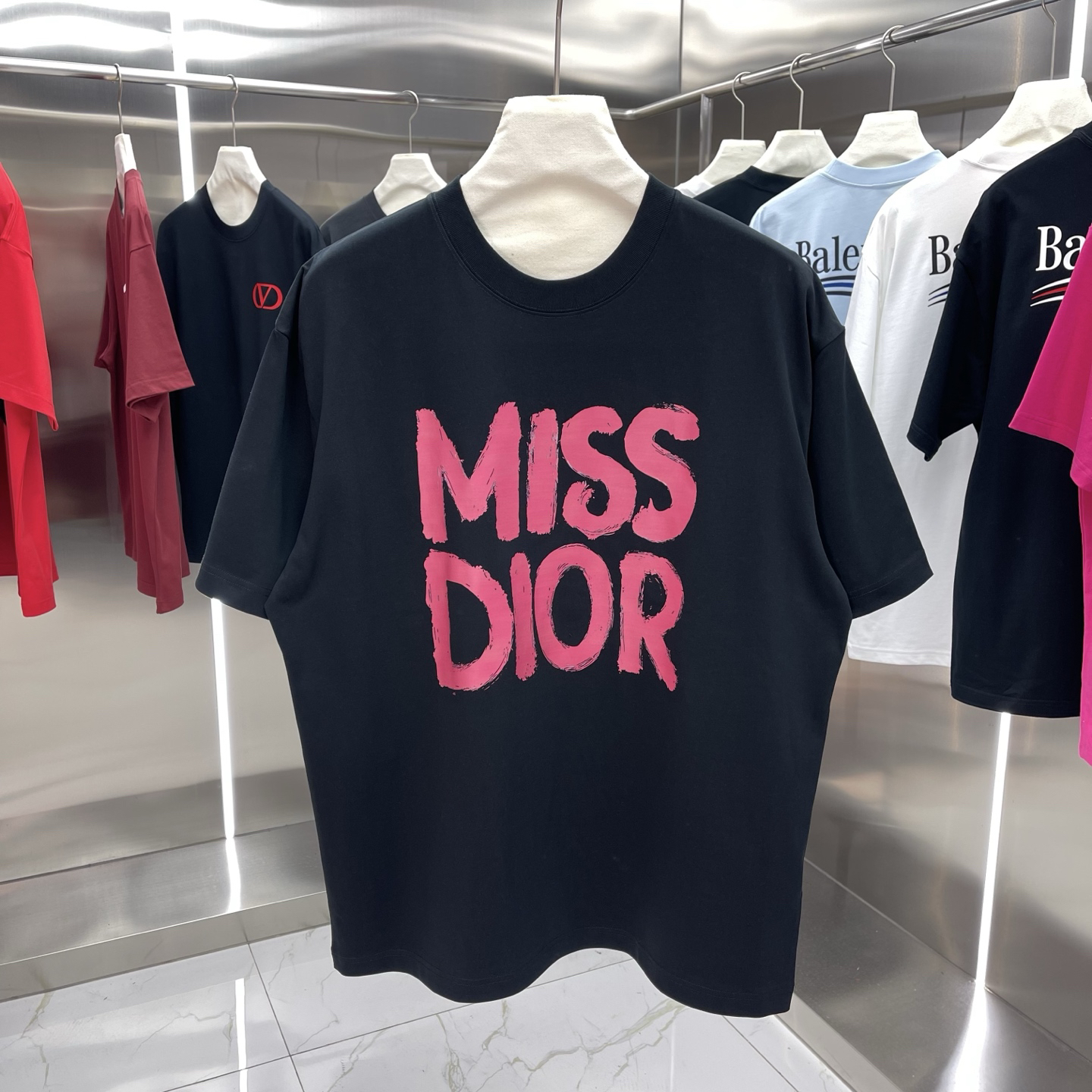 ディオール「Dior」クラシックコレクション プリントTシャツ