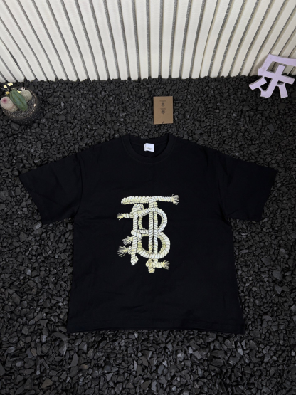 バーバリー「Burberry」2025 カップル オーバーサイズ プリント Tシャツ 春夏コレクション