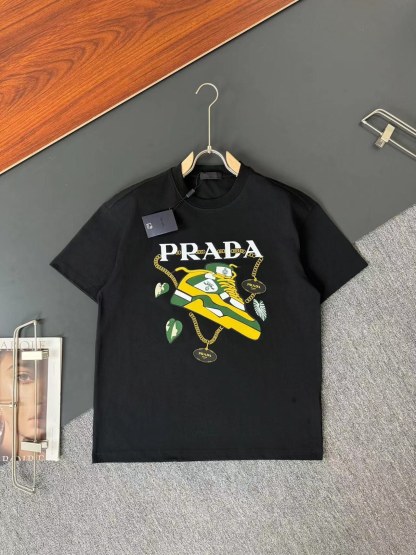 プラダ「Prada」2025SS クラシックロゴ クルーネックTシャツ