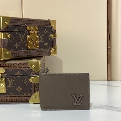ルイ・ヴィトン(Louis Vuitton) ポルトフォイユ･ミュルティプル