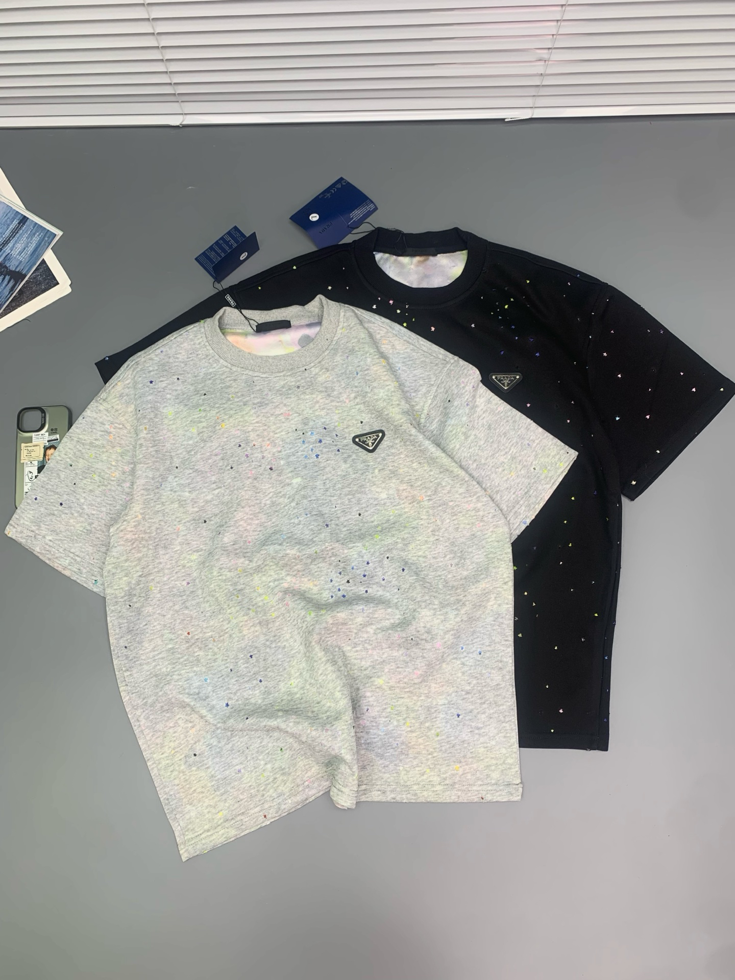 プラダ「Prada」2025SS メンズ ディストレスド パッチワーク スタープリントTシャツ