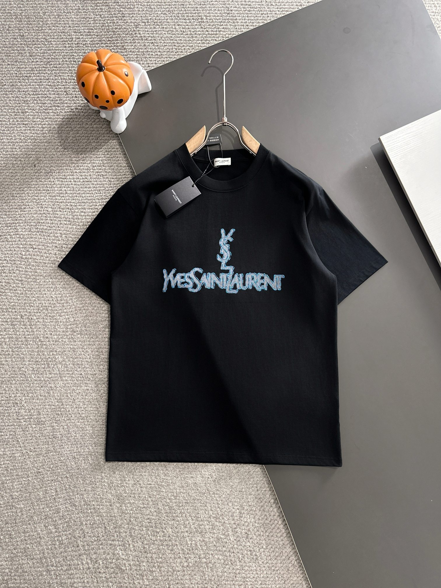サンローラン「Saint Laurent」 2025SS ニューコレクション ショートスリーブTシャツ