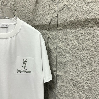 サンローラン「Saint Laurent」2025SS クラシックシルバー刺繍 ショートスリーブTシャツ