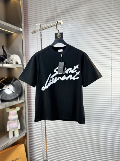 サンローラン「Saint Laurent」SS25 プレコレクション クルーネックTシャツ