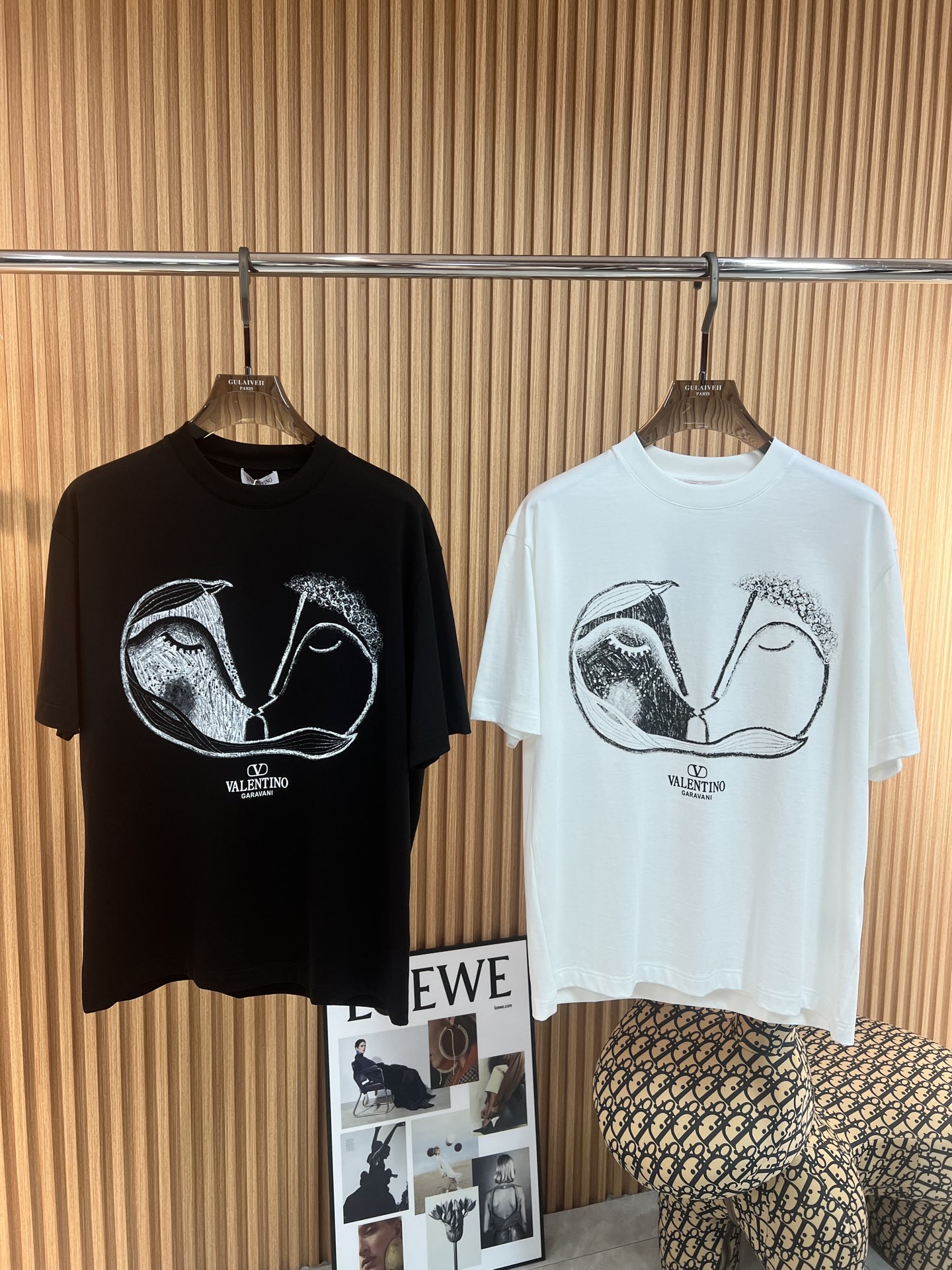 ヴァレンティノ「Valentino」 2025 春夏ニューコレクション クルーネック ショートスリーブTシャツ