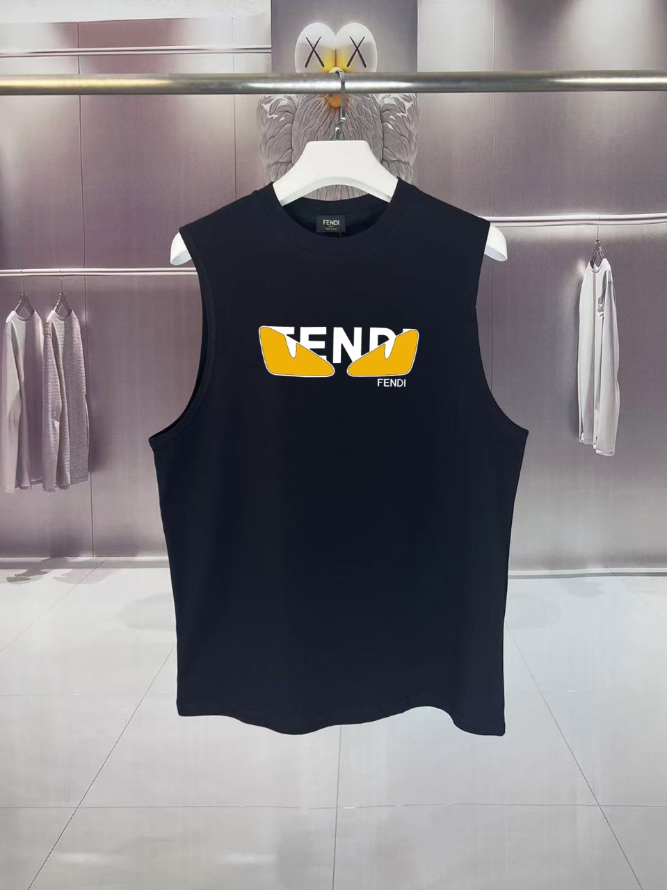 フェンディ「Fendi」2025 SUMMER FF DEMON EYES モンスターロゴ ノースリーブTシャツ